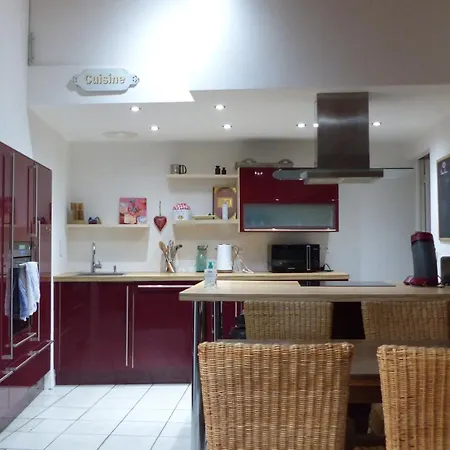 Entier De 90m2 A Bretenoux